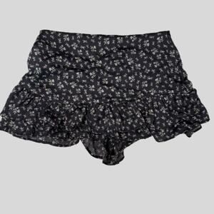 Altar'd State Black Floral Flowy Shorts - Ruffle Hem - Size Small